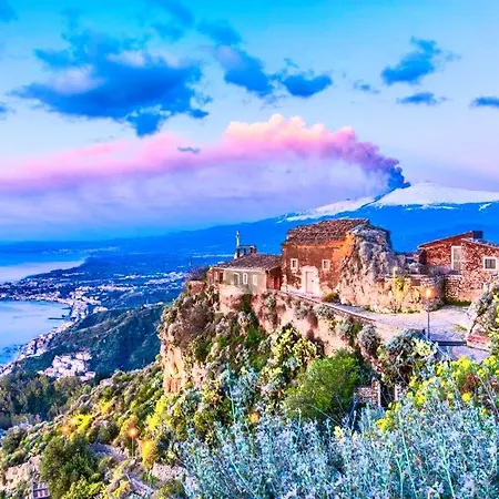 Luxury Penthouse Sea View With Terrace Апартаменти