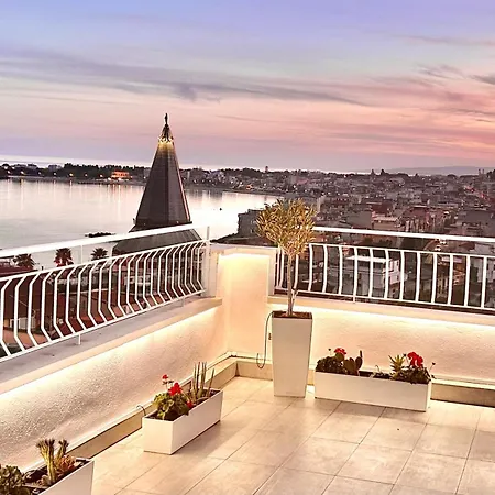 Апартаменти Luxury Penthouse Sea View With Terrace *